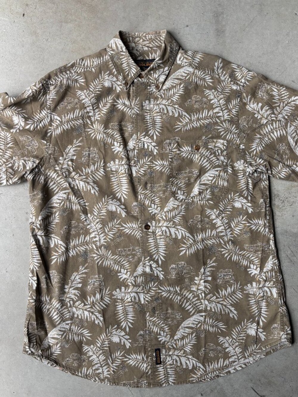 Woolrich Hawaiian shirt (Jeep motif)